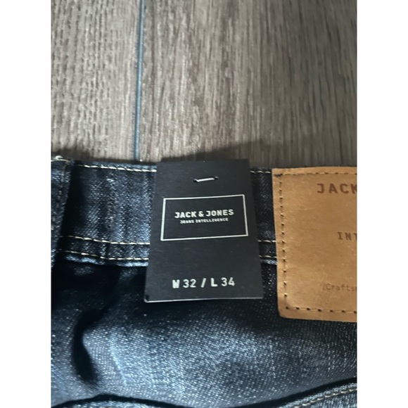 BRAND NEW JACK AND JONES JEANS - Picture 4 of 5